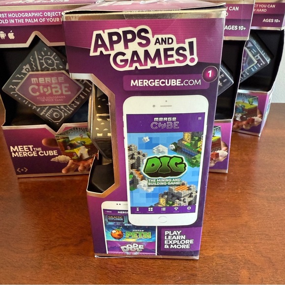 Merge Cubes Holographic Learning Toy - Black - 6 cubes - Picture 5 of 5